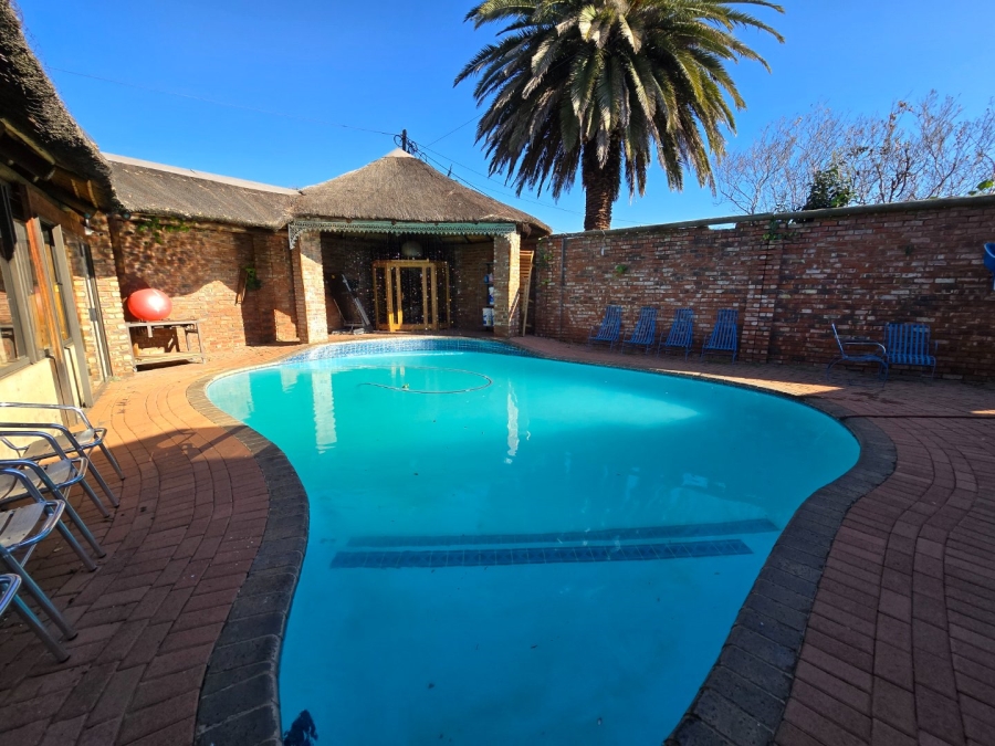 4 Bedroom Property for Sale in Potchefstroom South North West